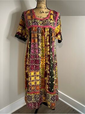 NWT La Cera Women’s Small Muumuu House Dress Short Sleeve Duster Pockets Lounger